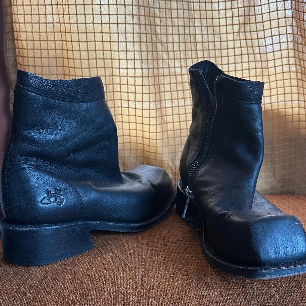 John Fluevog Black Leather Combat Boots - Picture 3 of 9